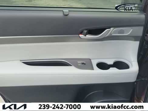 Used 2024 Hyundai Palisade SEL w/ Premium Package FWD image 14