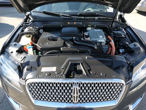 Used 2017 Lincoln MKZ Reserve w/ Technology Package image 28