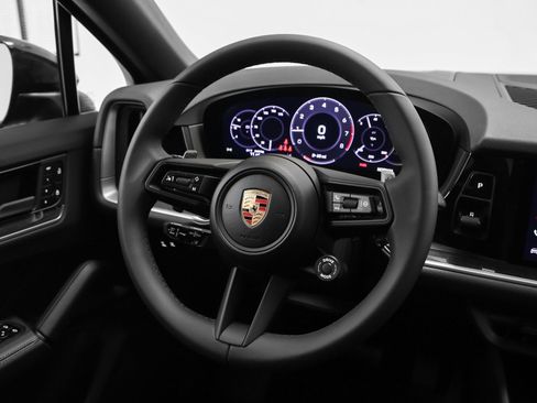 Certified 2026 Porsche Cayenne Coupe AWD/4WD image 33