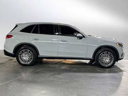 New 2026 Mercedes-Benz GLC 300 4MATIC image 2