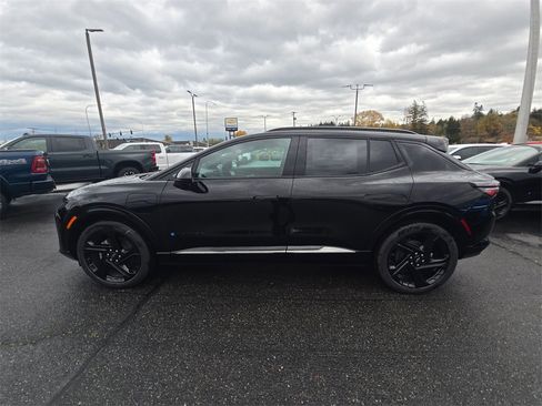 New 2026 Chevrolet Equinox EV RS image 7