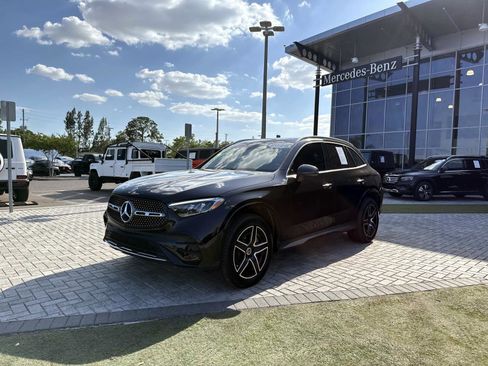 Certified 2026 Mercedes-Benz GLC 300 4MATIC image 2