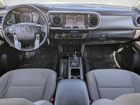 Used 2021 Toyota Tacoma SR5 AWD/4WD image 16