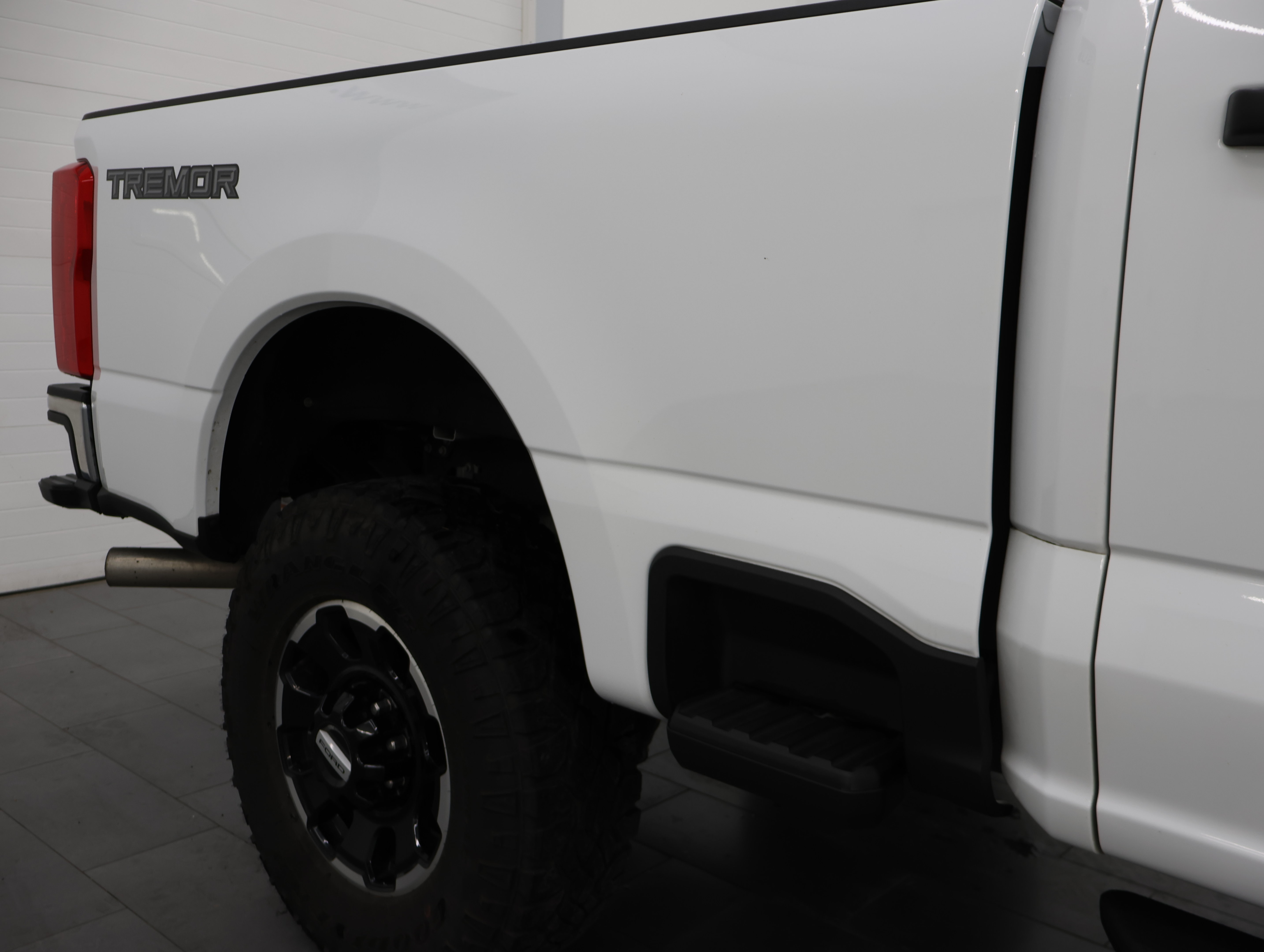 Used 2025 Ford F350 XLT w/ Tremor Off-Road Package AWD/4WD image 23