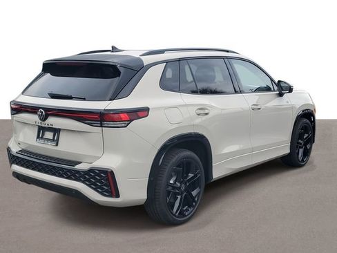 New 2026 Volkswagen Tiguan SE R-Line FWD image 4