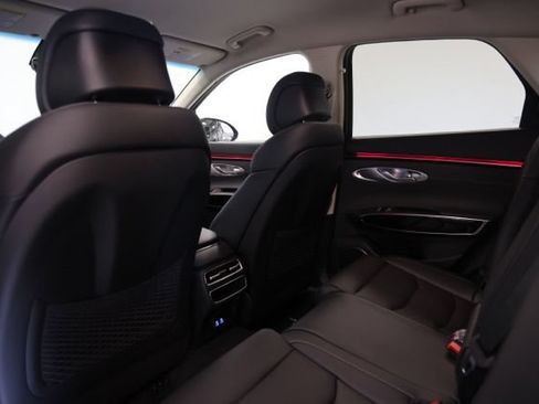 New 2026 Genesis GV70 2.5T AWD/4WD image 33