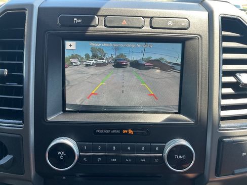 Used 2018 Ford Expedition XLT w/ Equipment Group 202A RWD image 14