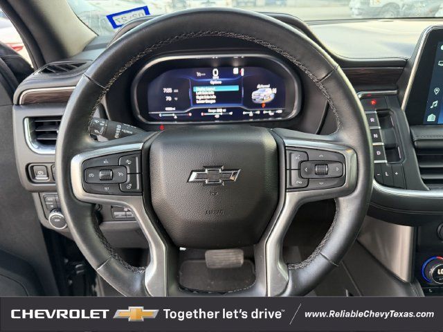 Used 2023 Chevrolet Suburban Z71 w/ Luxury Package AWD/4WD image 14