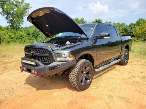 Used 2017 RAM 1500 Sport w/ Quick Order Package 26Q Night AWD/4WD image 14