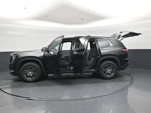 Used 2025 GMC Acadia Elevation FWD image 52
