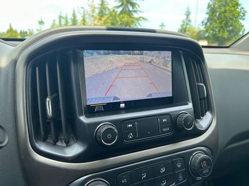 Used 2019 Chevrolet Colorado Z71 image 18