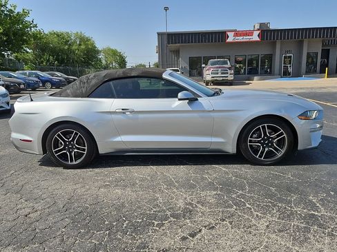 Used 2018 Ford Mustang Premium RWD image 12