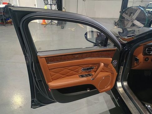 Used 2015 Bentley Flying Spur V8 image 13
