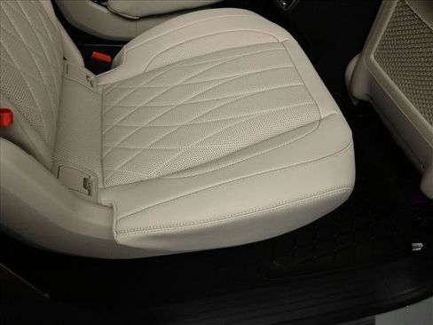 New 2026 Mercedes-Benz GLS 63 AMG 4MATIC image 28