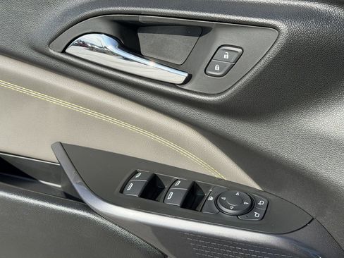 New 2026 Chevrolet Trax ACTIV w/ Sunroof Package FWD image 21