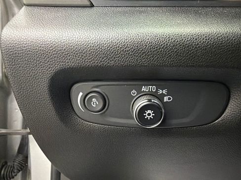Used 2019 Chevrolet Traverse LS FWD image 31