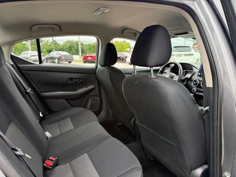 Used 2024 Nissan Sentra SV FWD image 16