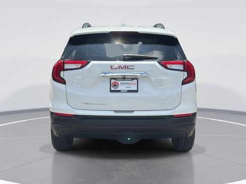 Used 2022 GMC Terrain SLE w/ Driver Convenience Package FWD image 4