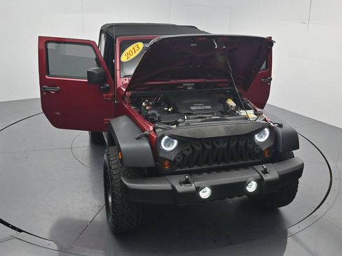 Used 2013 Jeep Wrangler Sport AWD/4WD image 44