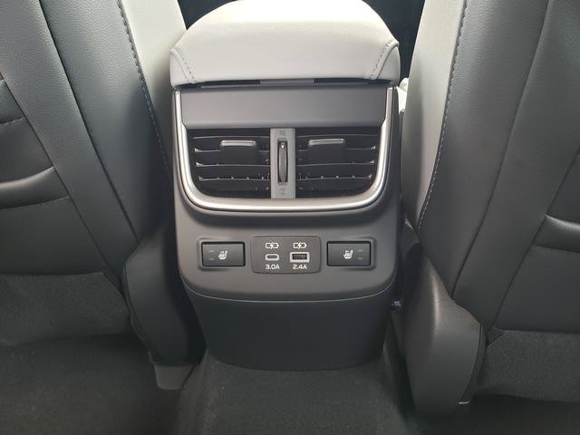 Used 2025 Subaru Legacy Limited AWD/4WD image 11