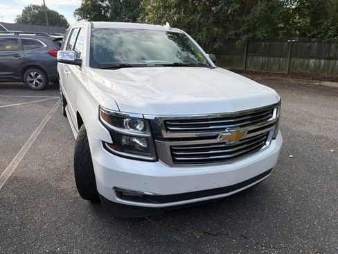Used 2017 Chevrolet Suburban Premier AWD/4WD image 3