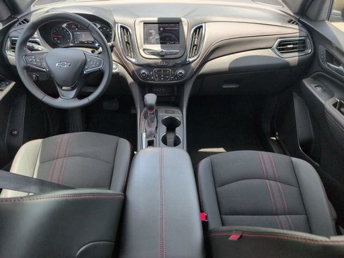 Used 2024 Chevrolet Equinox RS FWD image 32