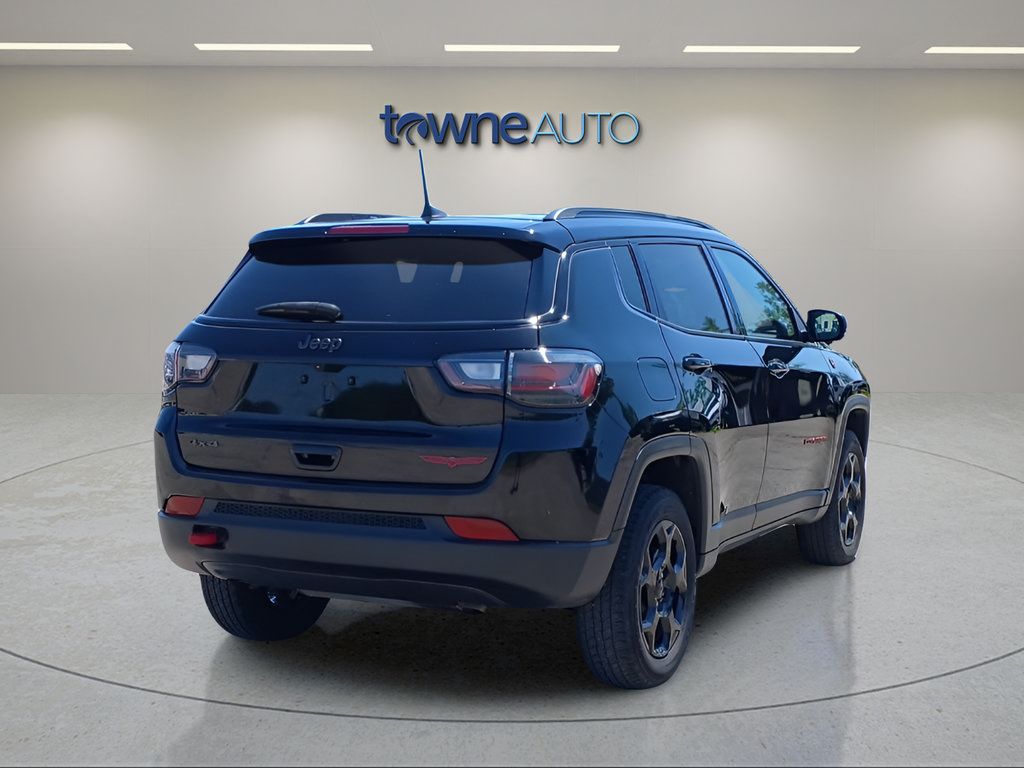 Used 2023 Jeep Compass Trailhawk w/ Trailhawk Elite Group AWD/4WD image 6