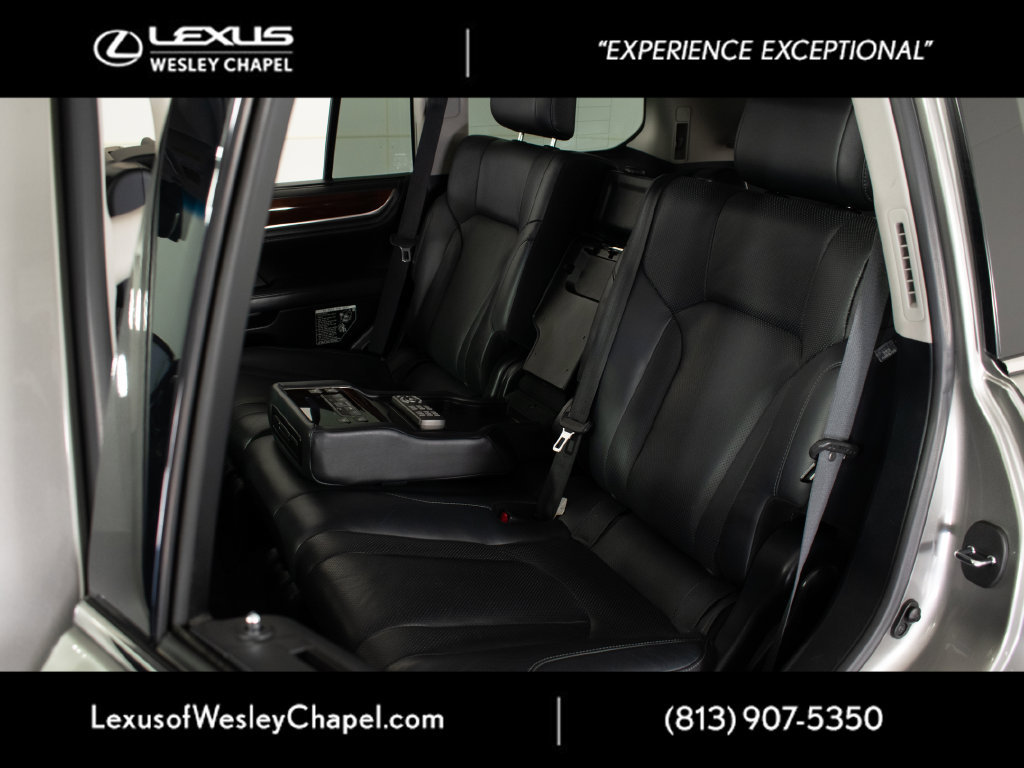 Used 2016 Lexus LX 570 4WD w/ Luxury Package image 15