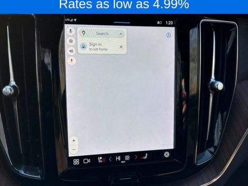 Certified 2023 Volvo XC60 B5 Plus w/ Climate Package image 17