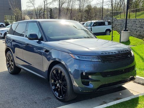 New 2026 Land Rover Range Rover Sport SE AWD/4WD image 10