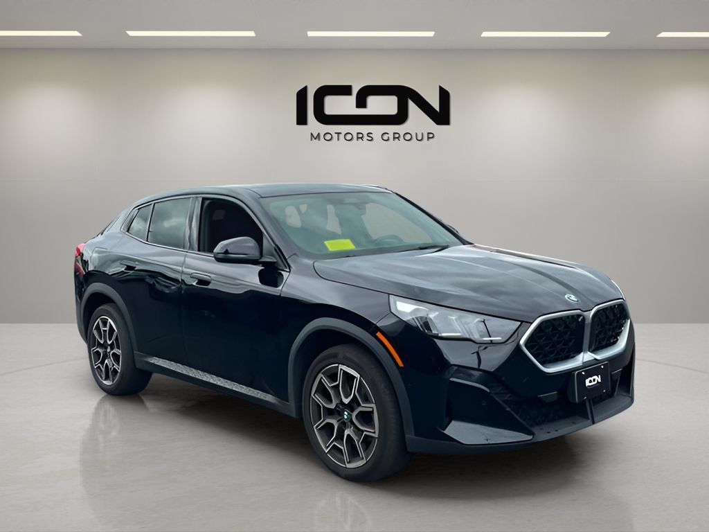 Used 2026 BMW X2 xDrive28i AWD/4WD image 7