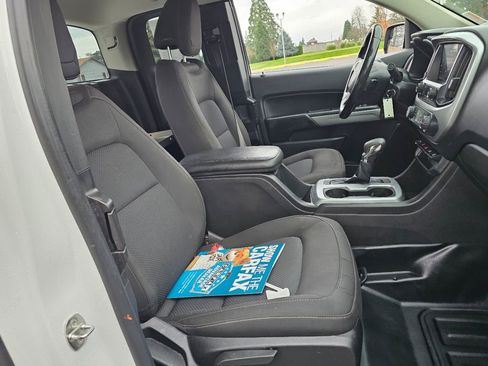 Used 2022 Chevrolet Colorado LT w/ Fleet Safety Package image 9