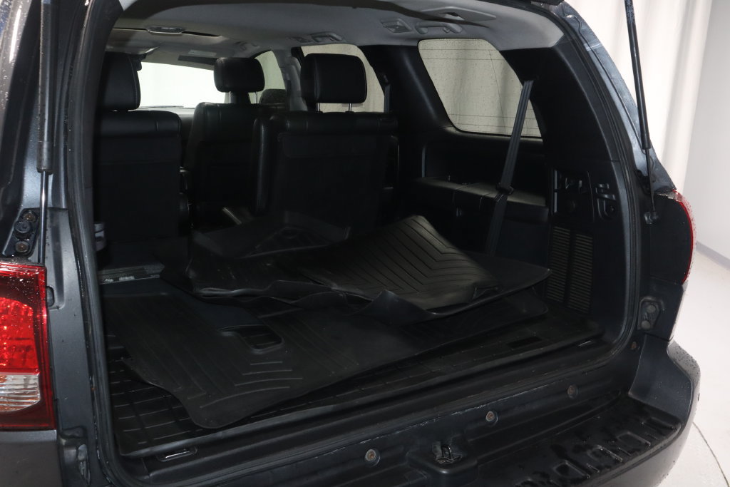 Used 2019 Toyota Sequoia TRD Sport w/ TRD Sport Premium Package AWD/4WD image 12