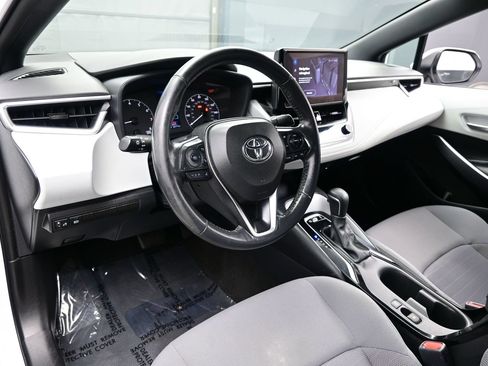 Used 2024 Toyota Corolla SE FWD image 12