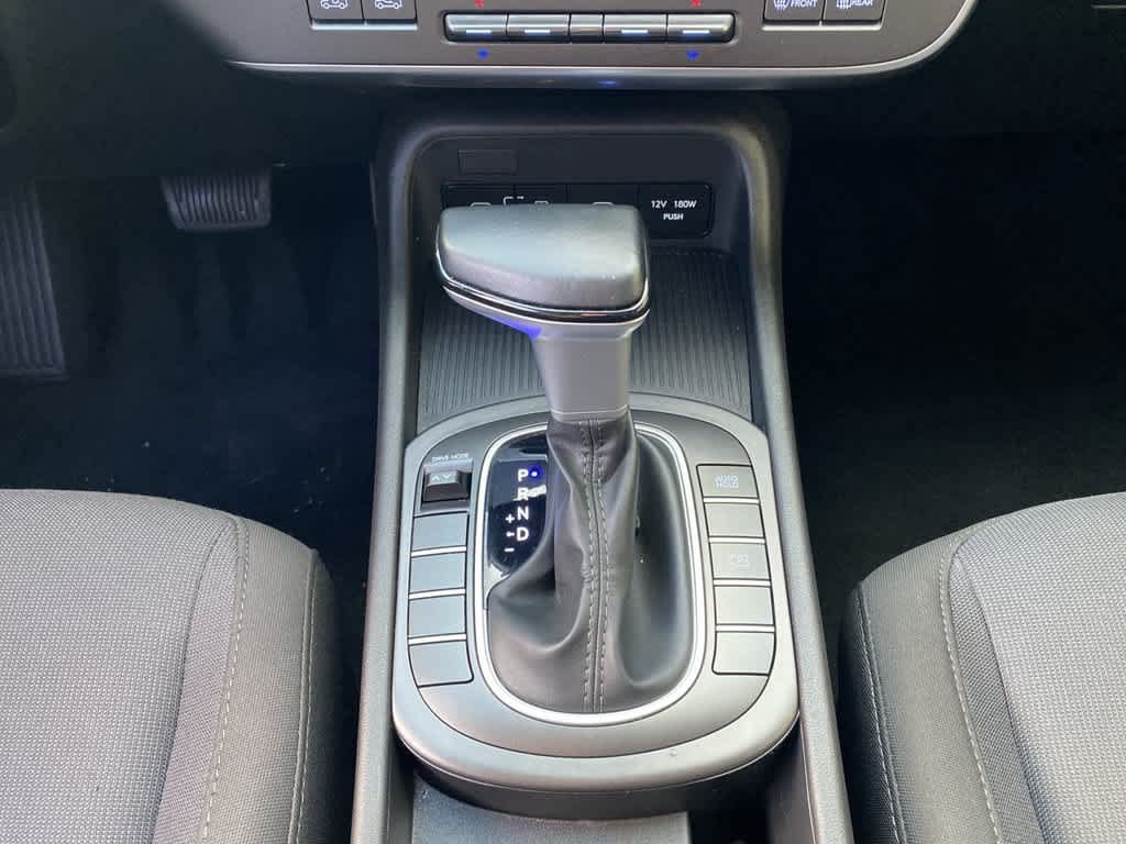 Used 2025 Hyundai Kona SEL FWD image 24
