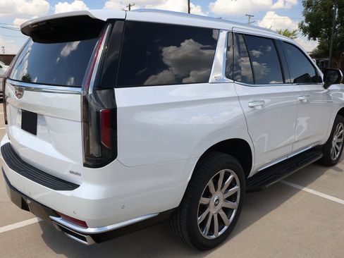 Used 2023 Cadillac Escalade Premium Luxury Platinum AWD/4WD image 5