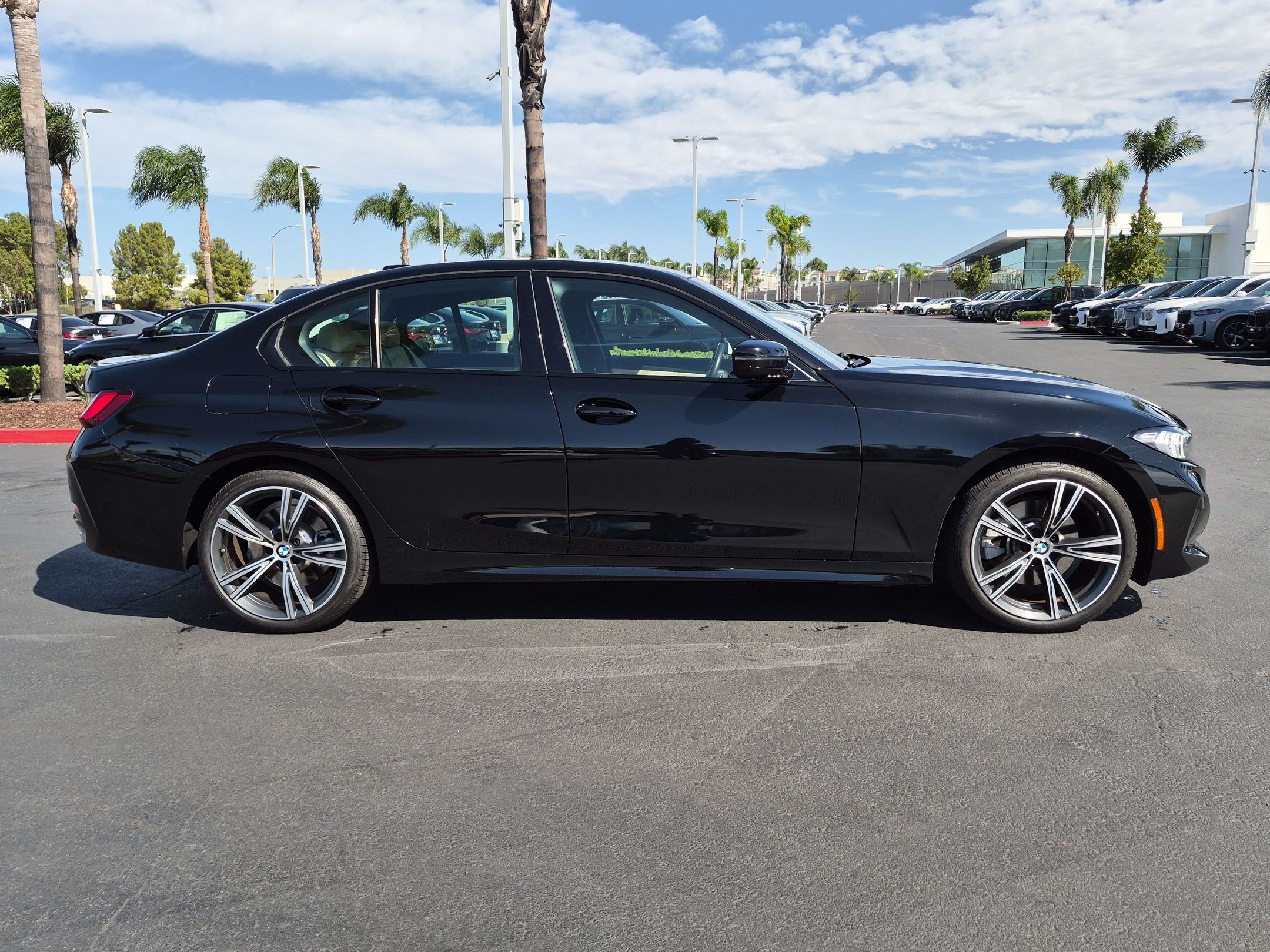 Certified 2023 BMW 330i Sedan w/ Premium Package RWD image 11