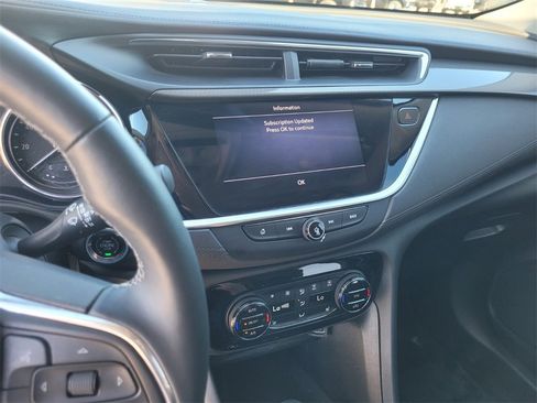 Used 2022 Buick Encore GX Essence image 23