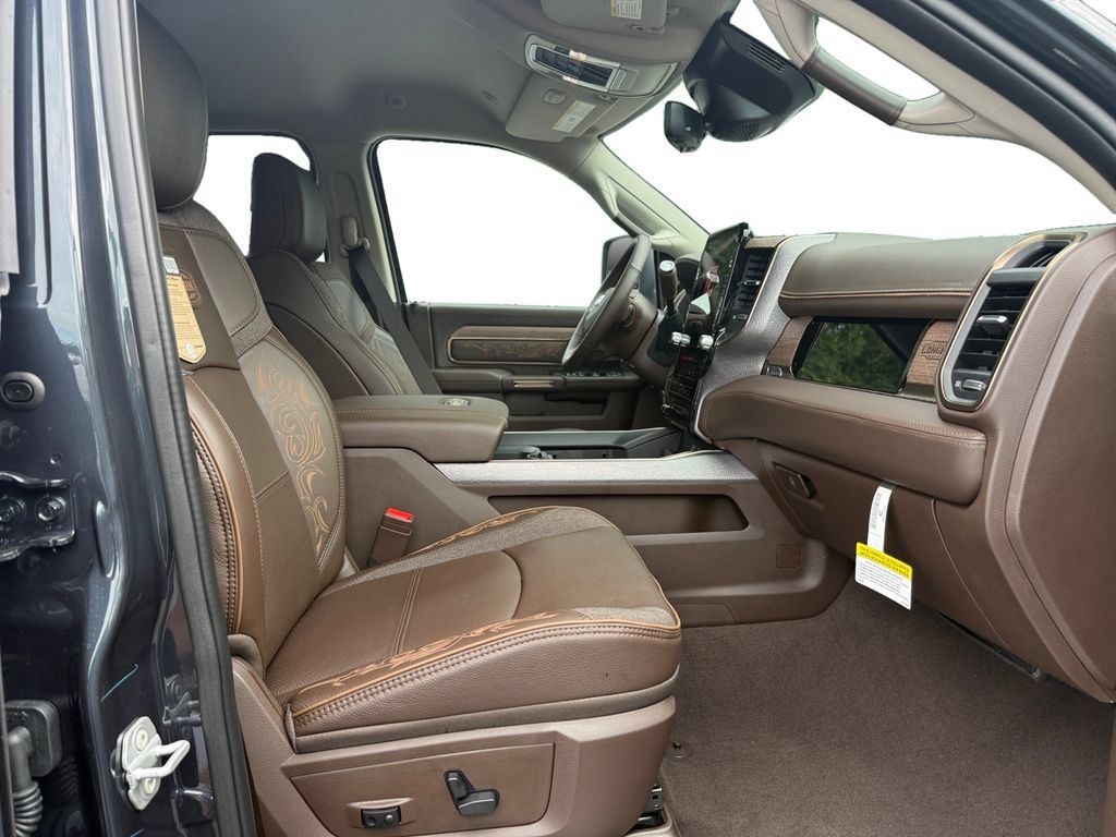 New 2027 RAM 3500 Limited AWD/4WD image 15