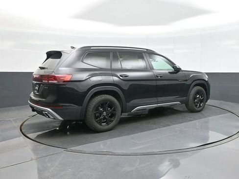 New 2026 Volkswagen Atlas Peak Edition AWD/4WD image 7