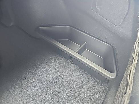 New 2026 Hyundai Elantra Sport FWD image 33