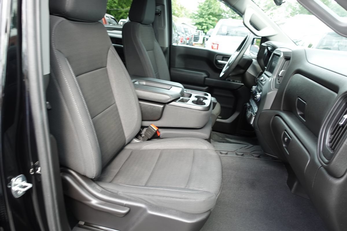 Used 2024 Chevrolet Silverado 1500 Custom AWD/4WD image 33
