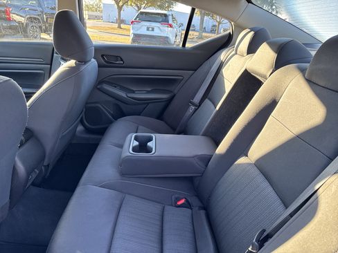 Used 2024 Nissan Altima 2.5 SV image 23