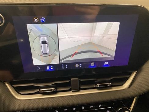 New 2026 Chevrolet Equinox LT w/ Convenience Package II AWD/4WD image 19