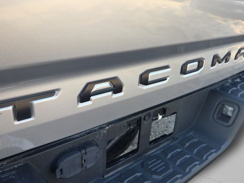 Used 2019 Toyota Tacoma 4x4 Double Cab image 31