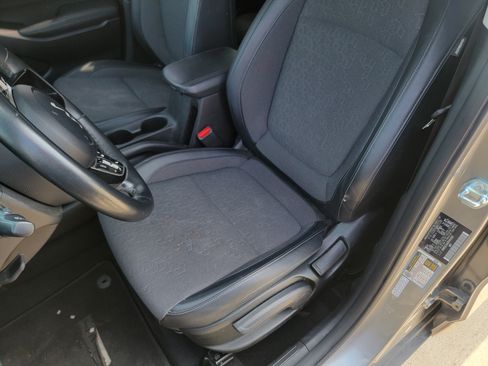 Used 2024 Kia Seltos S AWD/4WD image 16