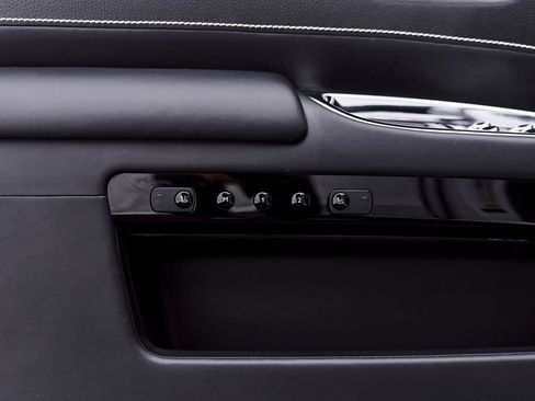 Used 2018 Rolls-Royce Ghost RWD image 48
