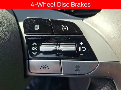 Used 2023 Hyundai Elantra SEL w/ Convenience Package FWD image 22