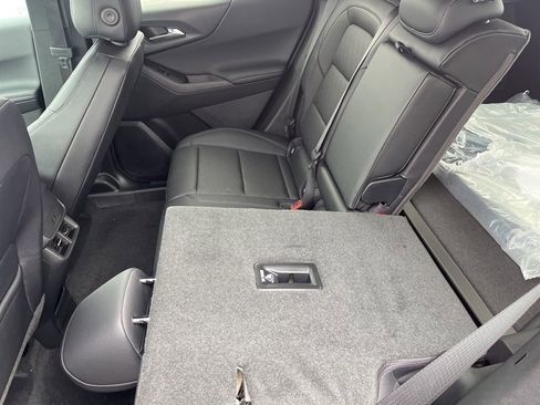 New 2026 Chevrolet Equinox LT w/ Convenience Package II image 15