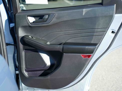 Used 2022 Ford Escape SE image 19